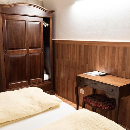 Albergo Garni Orchidea Riva del Garda Exterior photo