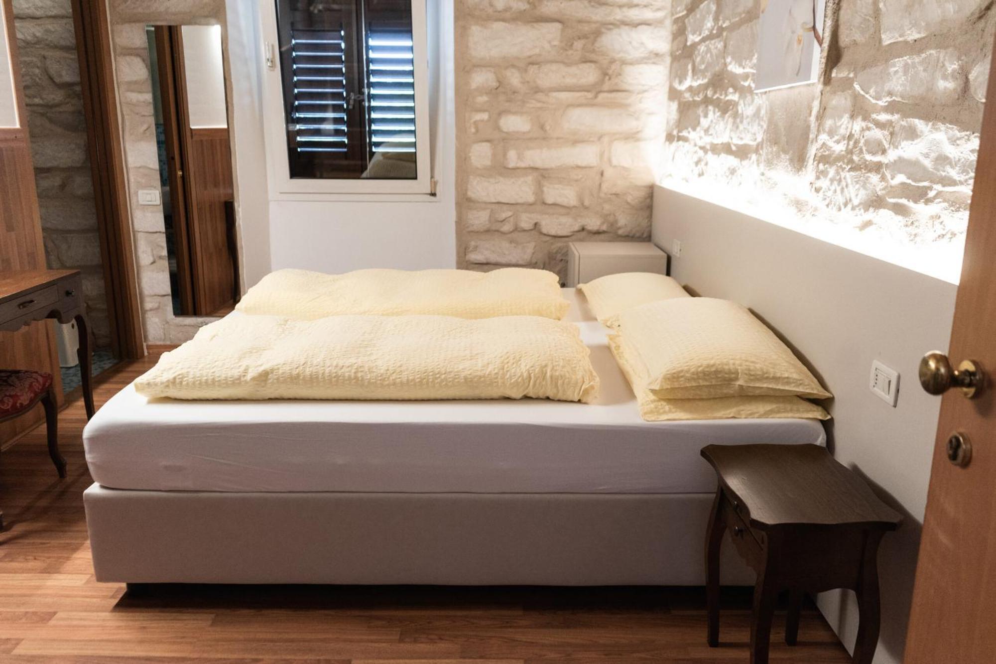 Albergo Garni Orchidea Riva del Garda Exterior photo