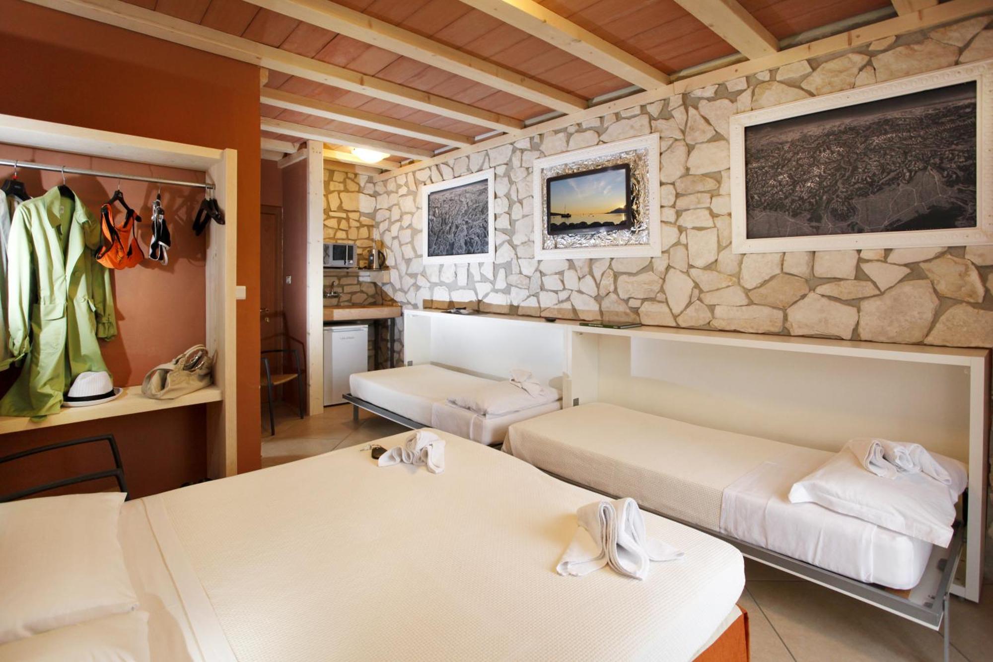 Albergo Garni Orchidea Riva del Garda Exterior photo