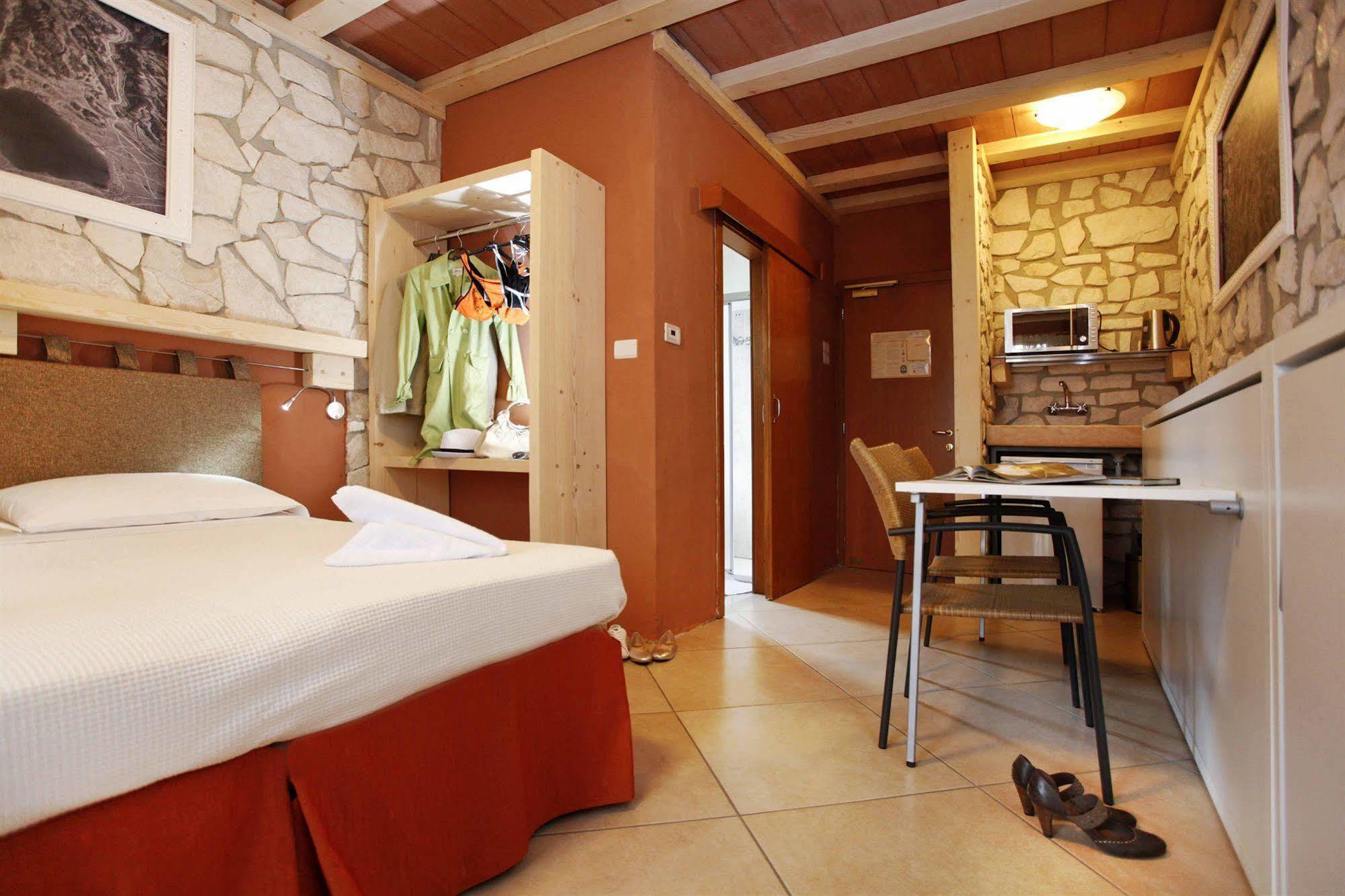 Albergo Garni Orchidea Riva del Garda Exterior photo